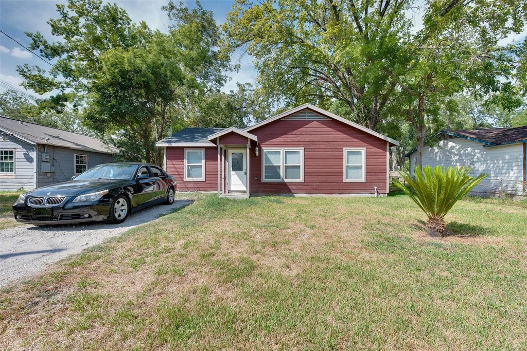 7601 Springdale Street, Houston, TX 77028