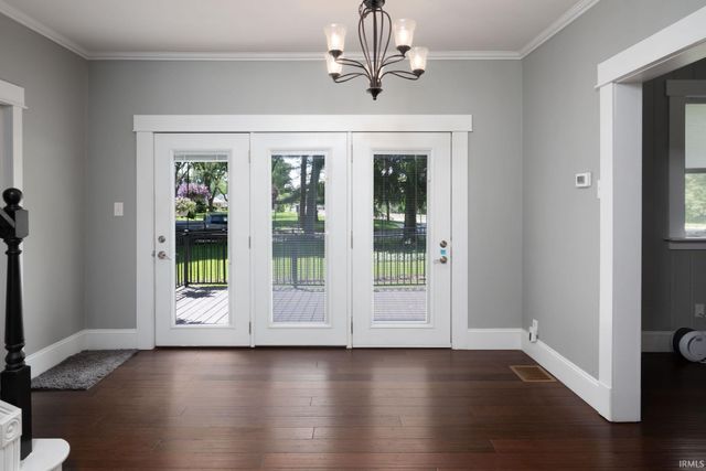 1408 Saint Joe River Drive, Fort Wayne, IN 46805