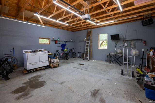 1408 Saint Joe River Drive, Fort Wayne, IN 46805