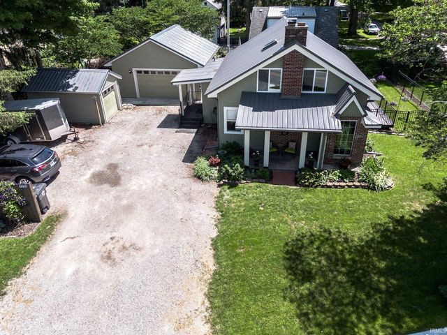 1408 Saint Joe River Drive, Fort Wayne, IN 46805