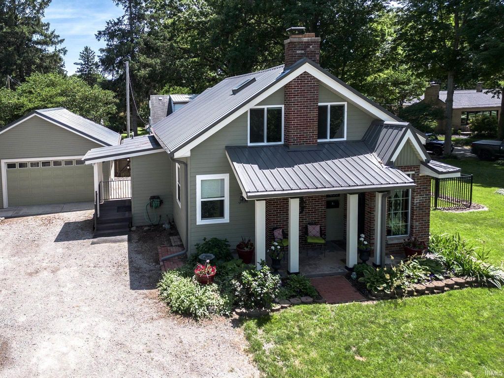 1408 Saint Joe River Drive, Fort Wayne, IN 46805
