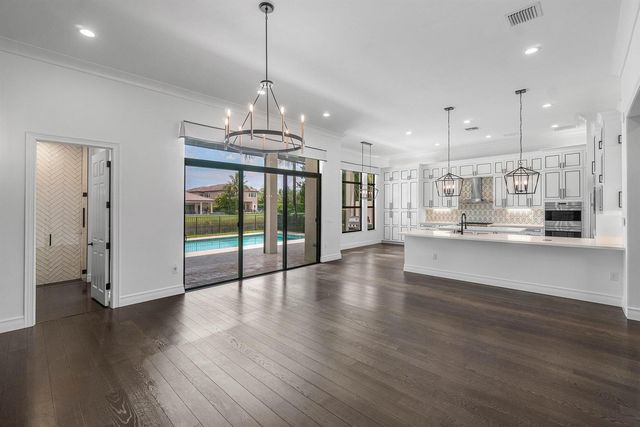 9747 Vitrail Lane, Delray Beach, FL 33446