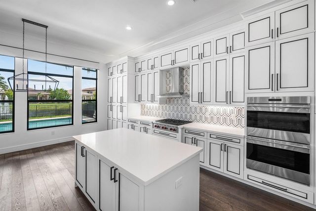 9747 Vitrail Lane, Delray Beach, FL 33446