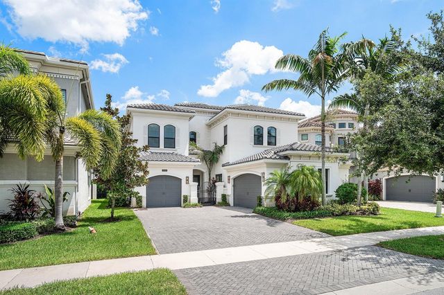 9747 Vitrail Lane, Delray Beach, FL 33446