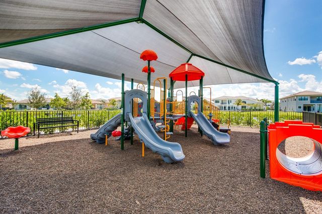 9747 Vitrail Lane, Delray Beach, FL 33446