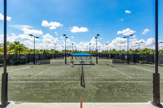 9747 Vitrail Lane, Delray Beach, FL 33446