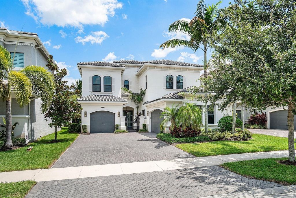 9747 Vitrail Lane, Delray Beach, FL 33446