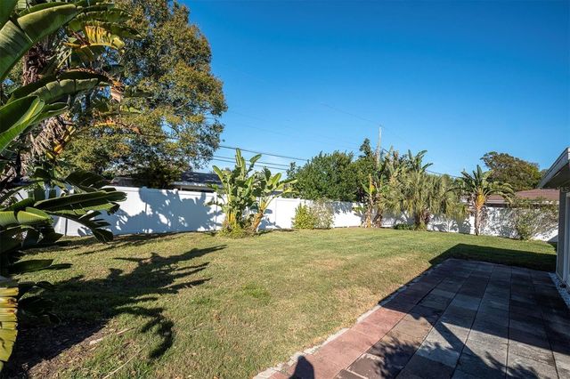 765 56TH AVENUE S, St Petersburg, FL 33705