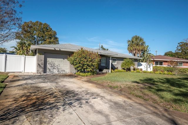 765 56TH AVENUE S, St Petersburg, FL 33705