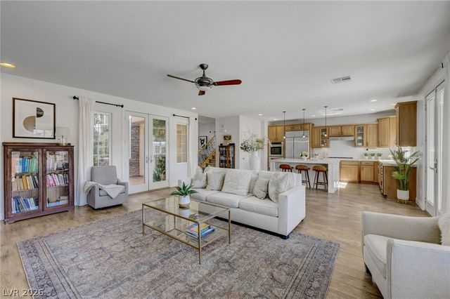 12025 La Palmera Avenue, Las Vegas, NV 89138