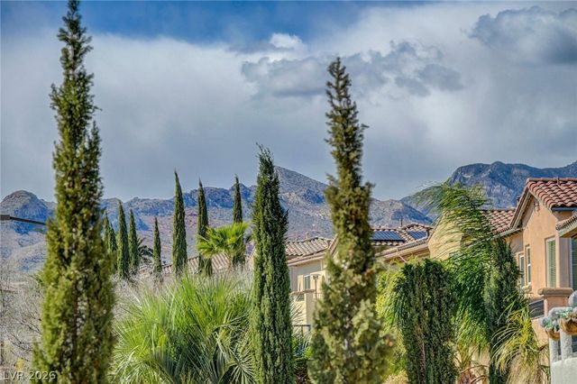 12025 La Palmera Avenue, Las Vegas, NV 89138