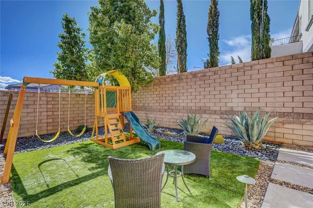 12025 La Palmera Avenue, Las Vegas, NV 89138