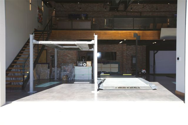 1725 N HWY 377 201 &, Roanoke, TX 76262