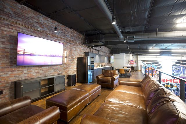 1725 N HWY 377 201 &, Roanoke, TX 76262