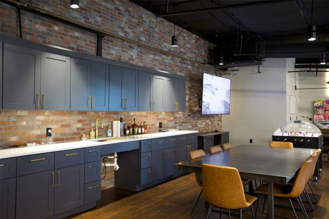 1725 N HWY 377 201 &, Roanoke, TX 76262