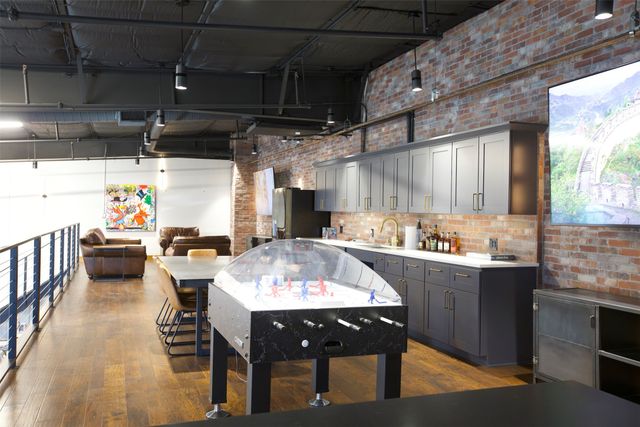 1725 N HWY 377 201 &, Roanoke, TX 76262