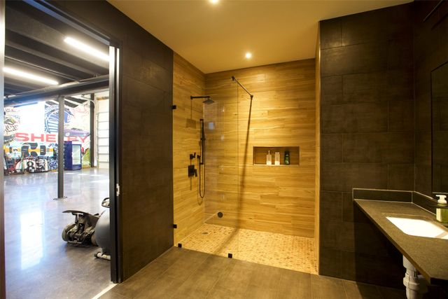 1725 N HWY 377 201 &, Roanoke, TX 76262