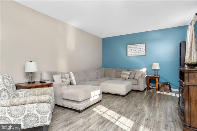 9607 MORNING WALK DR, Hagerstown, MD 21740