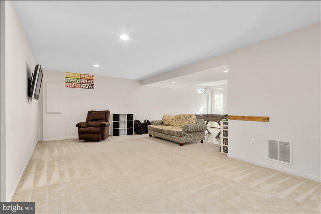9607 MORNING WALK DR, Hagerstown, MD 21740