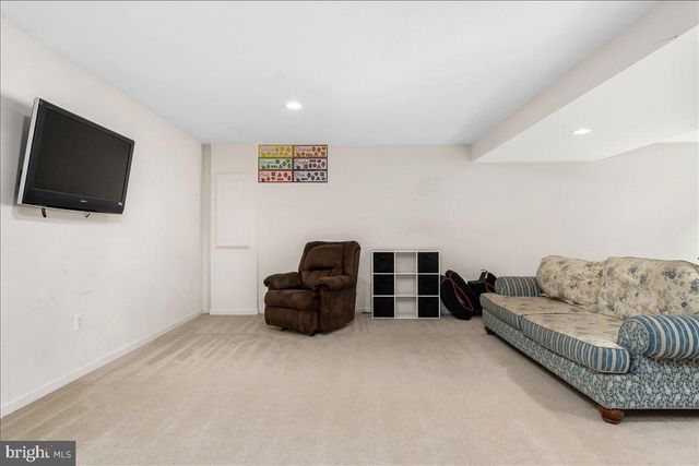 9607 MORNING WALK DR, Hagerstown, MD 21740