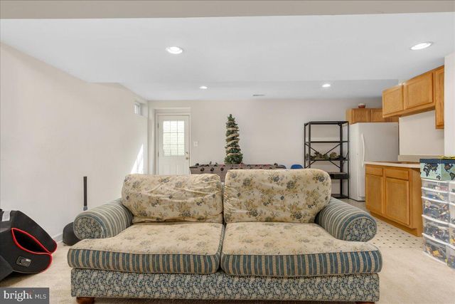 9607 MORNING WALK DR, Hagerstown, MD 21740