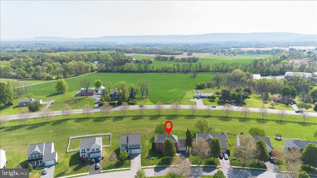 9607 MORNING WALK DR, Hagerstown, MD 21740