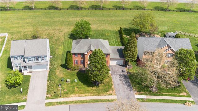 9607 MORNING WALK DR, Hagerstown, MD 21740