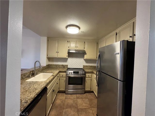 730 W 4th Street, Long Beach, CA 90802