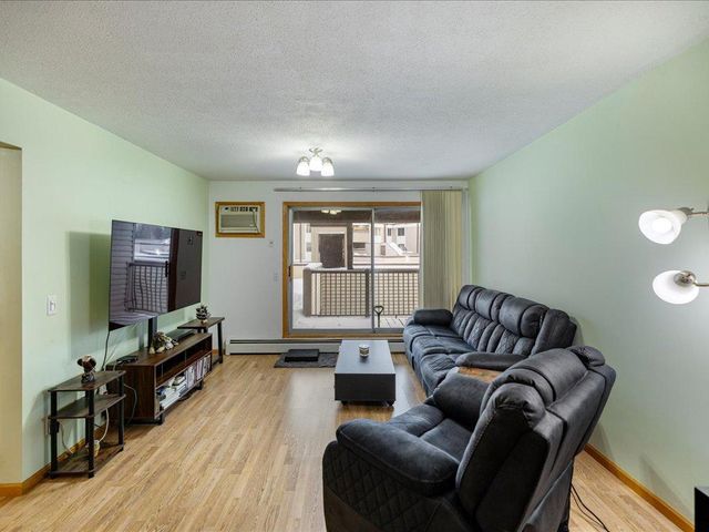 10720 Rockford Road 212, Plymouth, MN 55442