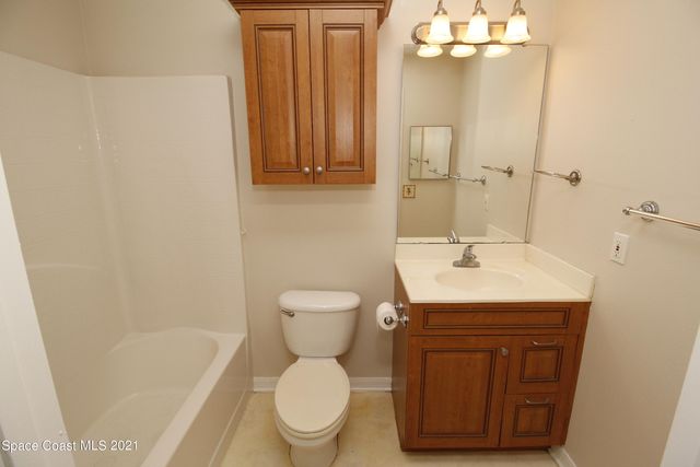 1725 Holbrook Road NW, Palm Bay, FL 32907