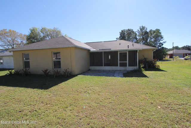 1725 Holbrook Road NW, Palm Bay, FL 32907