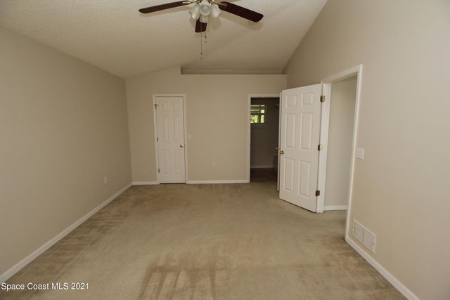 1725 Holbrook Road NW, Palm Bay, FL 32907