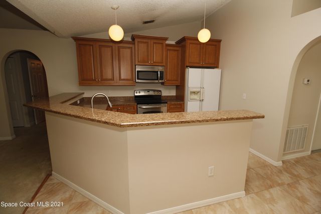 1725 Holbrook Road NW, Palm Bay, FL 32907