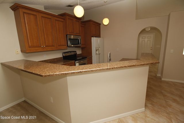 1725 Holbrook Road NW, Palm Bay, FL 32907