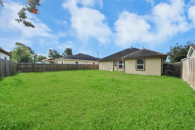 942 Conklin Street, Houston, TX 77088