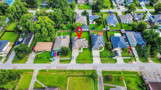 942 Conklin Street, Houston, TX 77088