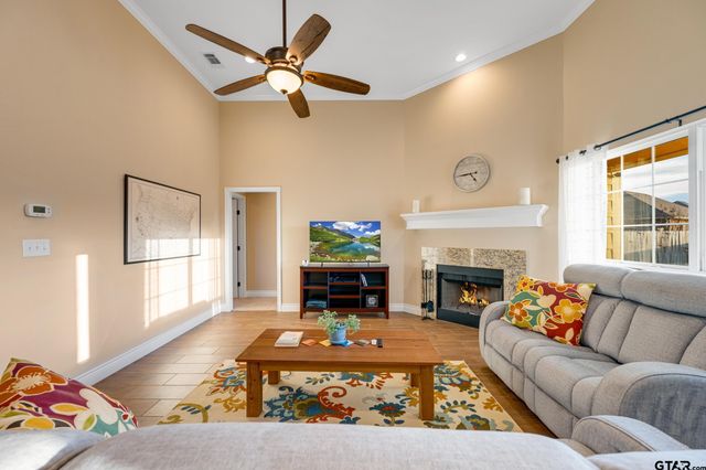 1202 Rock Creek Dr, Sulphur Springs, TX 75482