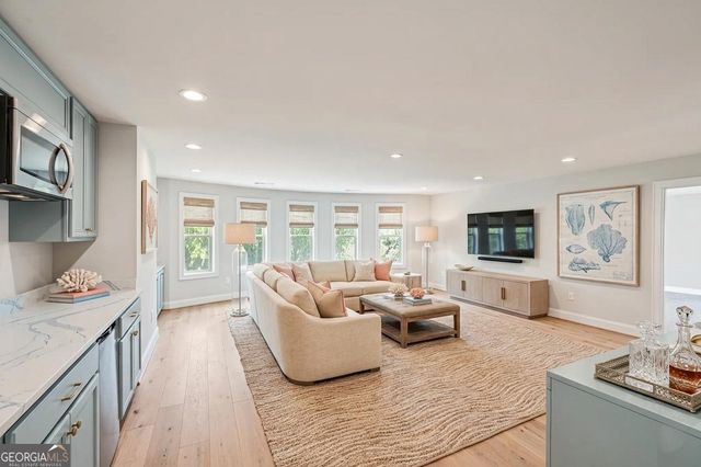 17 Lake Sydney Drive, Dawsonville, GA 30534