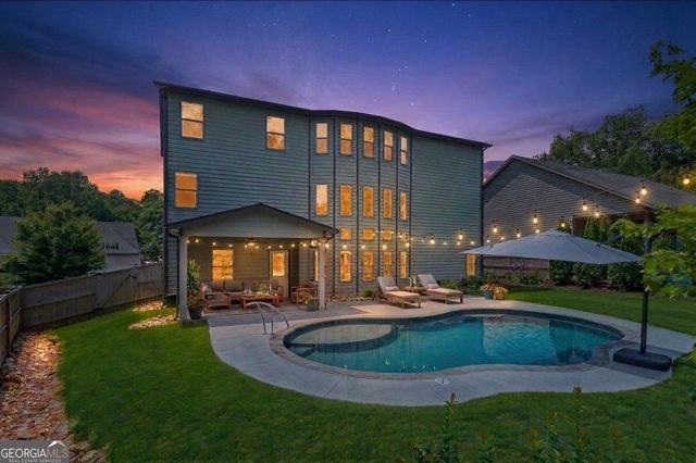 17 Lake Sydney Drive, Dawsonville, GA 30534