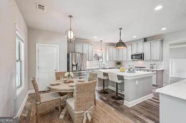 17 Lake Sydney Drive, Dawsonville, GA 30534