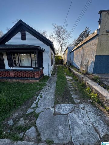 1424 COBB AVENUE, Anniston, AL 36201