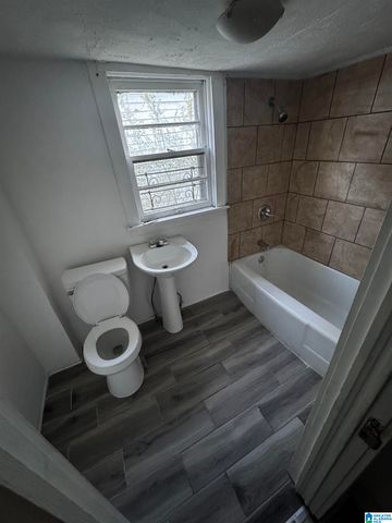 1424 COBB AVENUE, Anniston, AL 36201