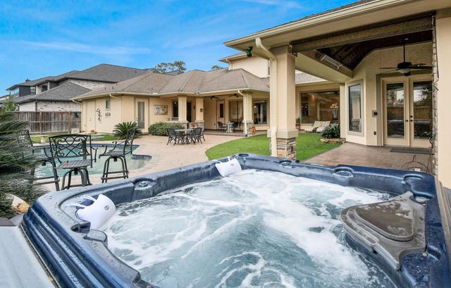 1611 Lynnview Drive, Houston, TX 77055