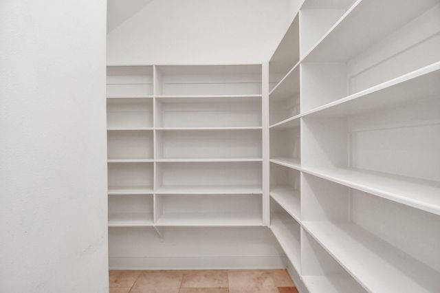 1611 Lynnview Drive, Houston, TX 77055