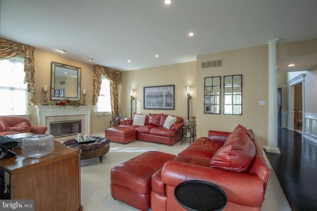 624 GLEN MEADOW RD, Richboro, PA 18954