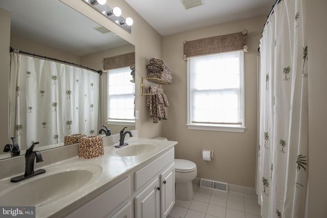 624 GLEN MEADOW RD, Richboro, PA 18954