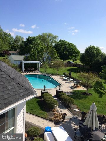 624 GLEN MEADOW RD, Richboro, PA 18954