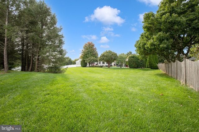 624 GLEN MEADOW RD, Richboro, PA 18954