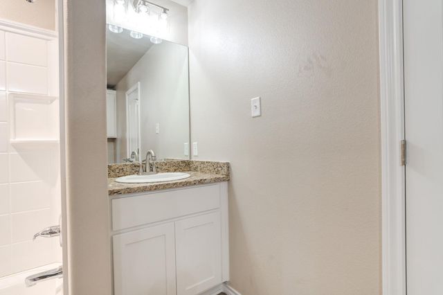 936 E Municipal Drive, Lubbock, TX 79403