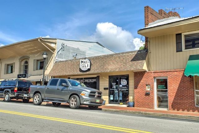 4864 White Street, Sugar Hill, GA 30518